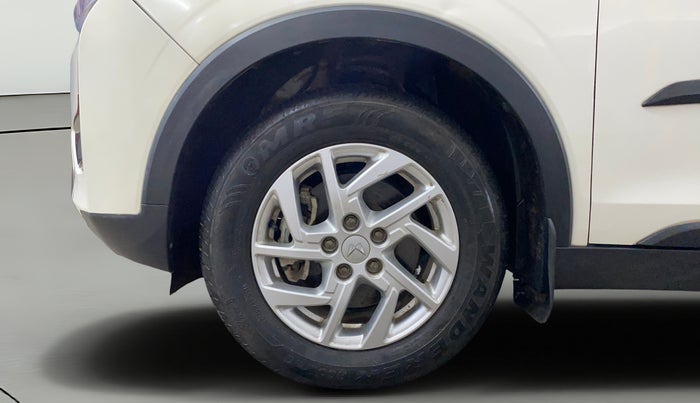 2023 Mahindra XUV300 W8 1.2 PETROL, Petrol, Manual, 9,432 km, Left Front Wheel
