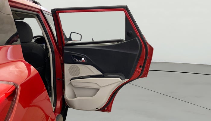 2019 Mahindra XUV300 W8 1.2 PETROL, Petrol, Manual, 83,696 km, RHS Rear Door