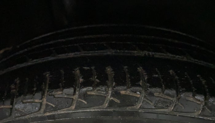 2017 Maruti Baleno DELTA CVT PETROL 1.2, Petrol, Automatic, 74,761 km, Right Rear Tyre Tread