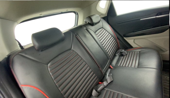 2020 KIA SONET HTX 1.0 IMT, Petrol, Manual, 74,360 km, Right Side Rear Door Cabin