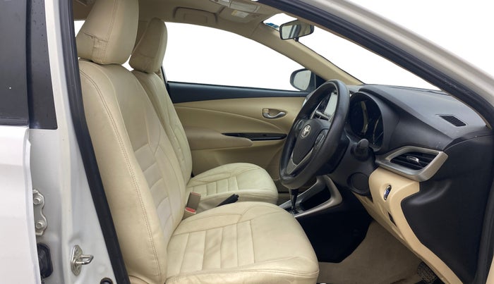 2018 Toyota YARIS G CVT, Petrol, Automatic, 65,700 km, Right Side Front Door Cabin