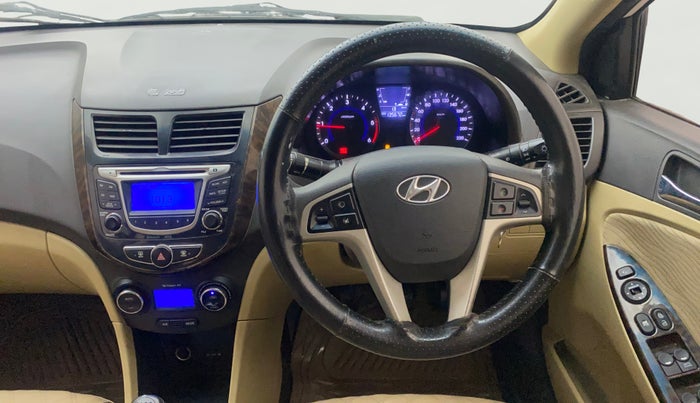 2014 Hyundai Verna FLUIDIC 1.6 CRDI SX, Diesel, Manual, 1,35,671 km, Steering Wheel Close Up