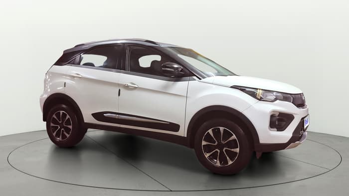 2020 Tata NEXON XZA PLUS PETROL, Petrol, Automatic, 18,633 km, Right Front Diagonal