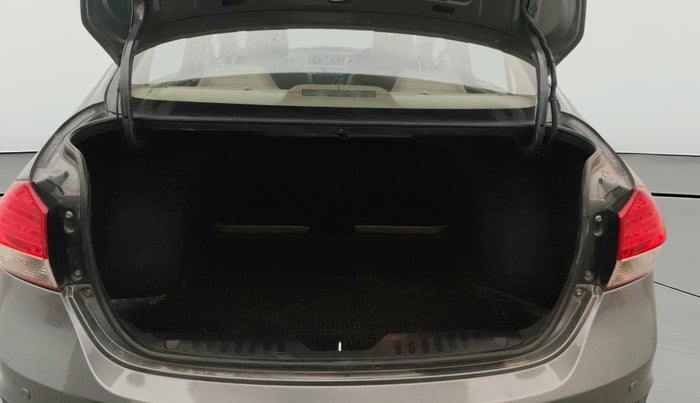 2016 Maruti Ciaz ZDI SHVS, Diesel, Manual, 72,307 km, Boot Open Zoomed View