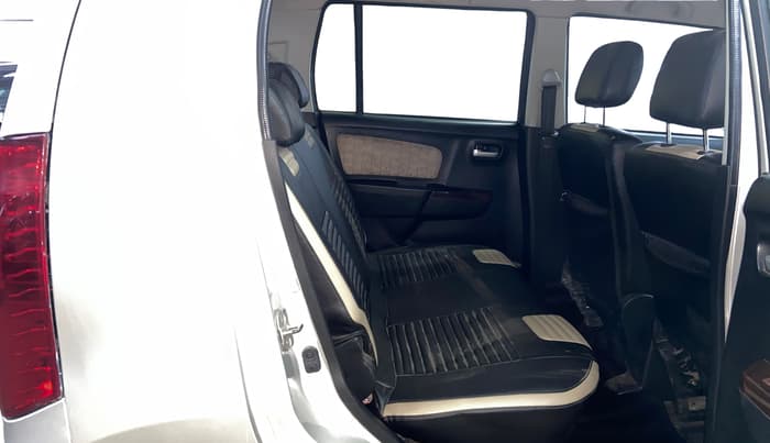 2018 Maruti Wagon R 1.0 VXI, Petrol, Manual, 38,213 km, Right Side Rear Door Cabin