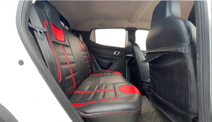 2023 Renault Kwid CLIMBER MT 1.0, Petrol, Manual, 46,798 km, Right Side Rear Door Cabin