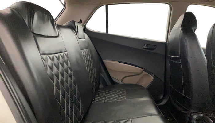 2016 Hyundai Grand i10 MAGNA 1.2 KAPPA VTVT, Petrol, Manual, 46,008 km, Right Side Rear Door Cabin