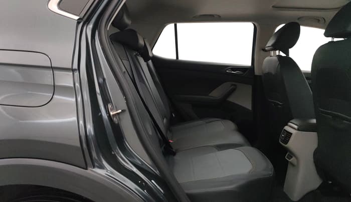 2022 Skoda KUSHAQ STYLE 1.5L TSI DSG, Petrol, Automatic, 29,374 km, Right Side Rear Door Cabin
