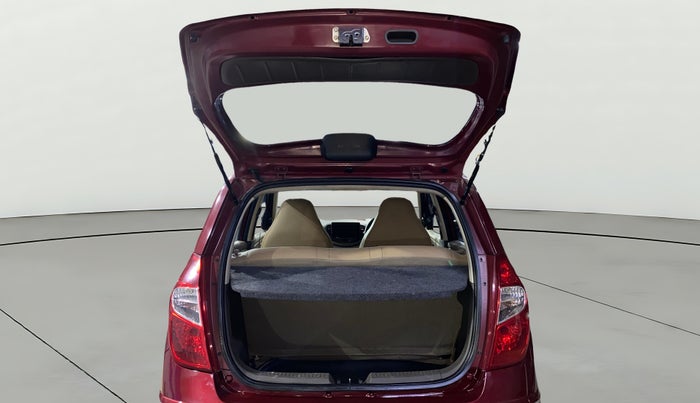 2014 Hyundai i10 MAGNA 1.1, Petrol, Manual, 43,999 km, Boot Open Zoomed View