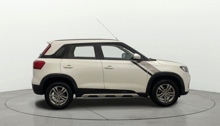 2016 Maruti Vitara Brezza ZDI PLUS, Diesel, Manual, 1,11,061 km, Right Side View
