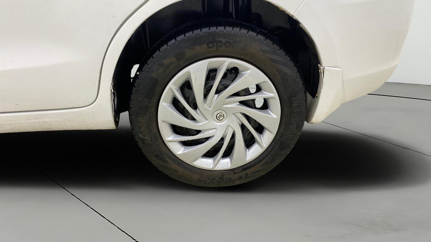 2015 Maruti Ertiga VDI, Diesel, Manual, 82,454 km, Left Rear Wheel