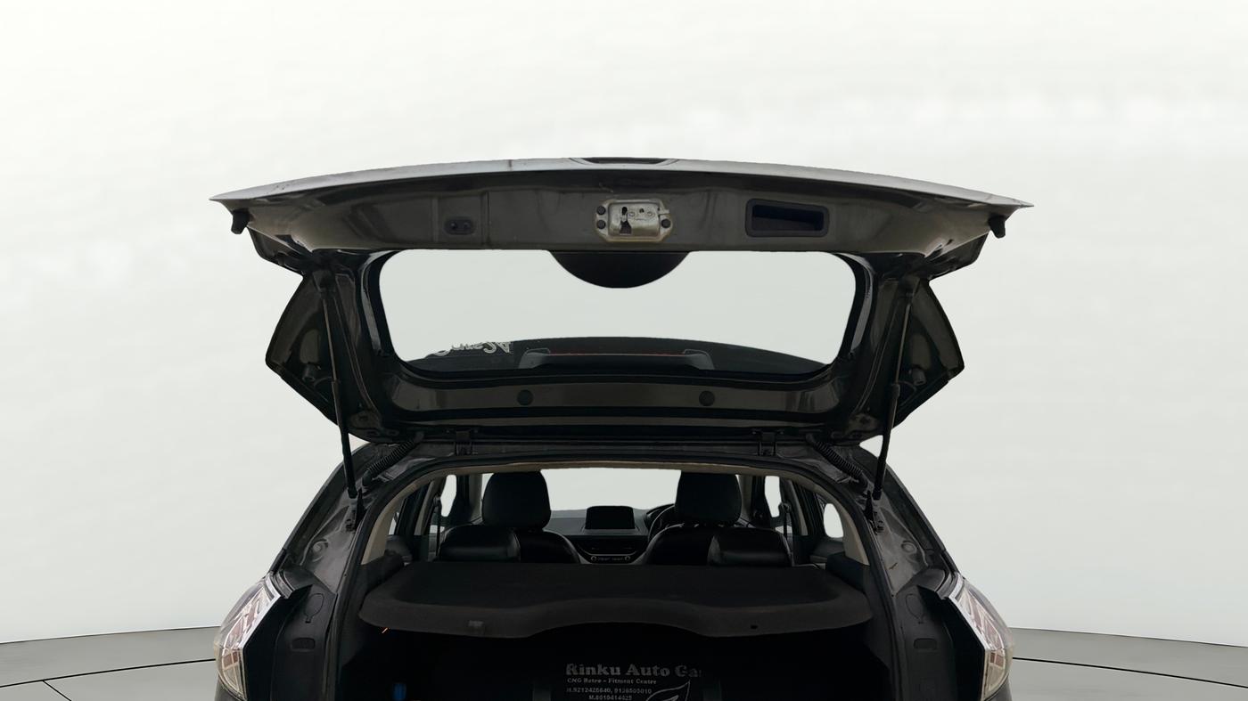 2020 Tata NEXON XZ PLUS PETROL, CNG, Manual, 91,246 km, Boot Door Open