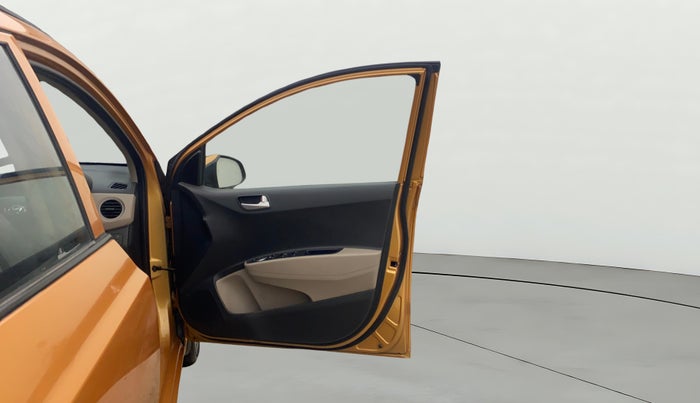 2016 Hyundai Grand i10 ASTA (O) 1.2 KAPPA VTVT, Petrol, Manual, 40,096 km, RHS Front Door