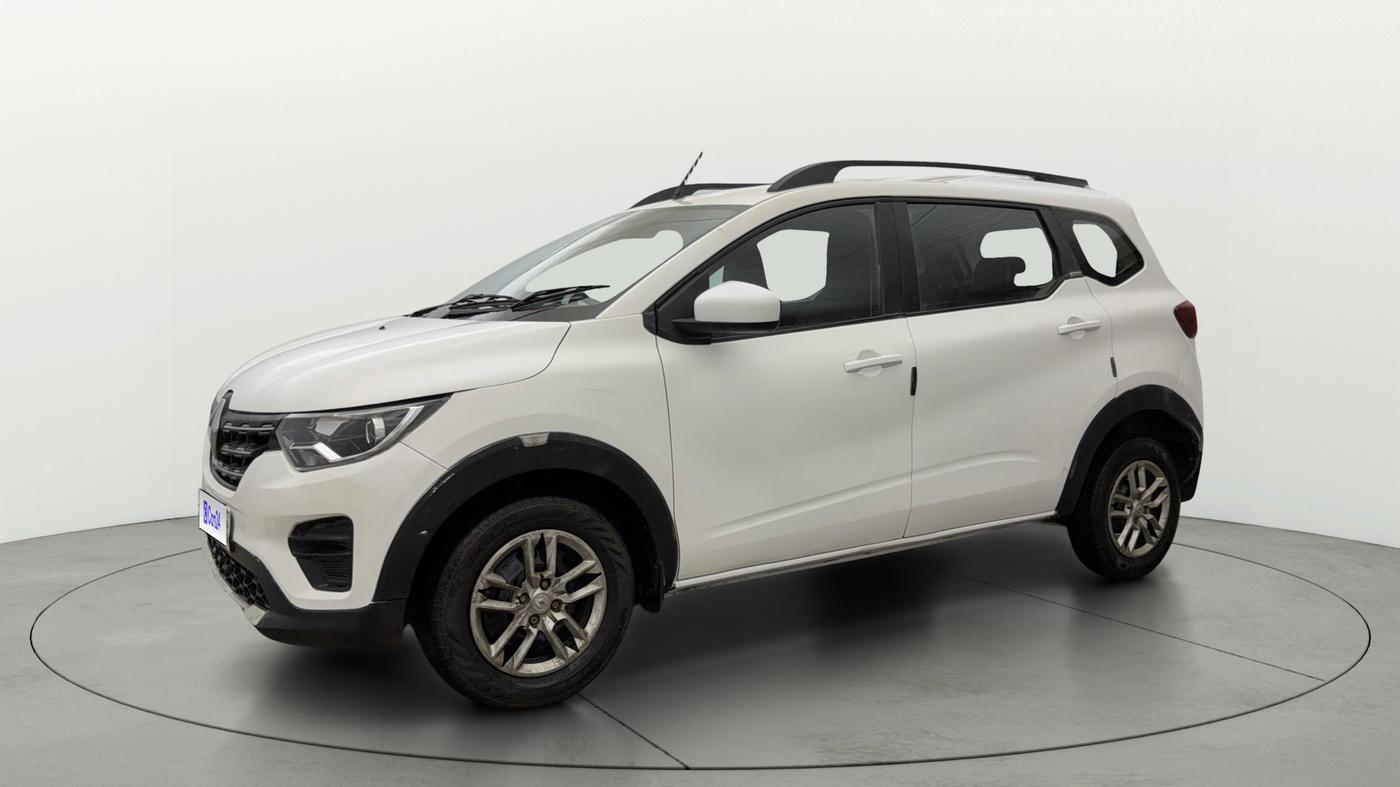 2019 Renault TRIBER RXT, Petrol, Manual, 78,680 km, Left Front Diagonal