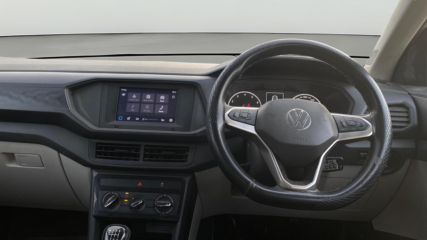 2022 Volkswagen TAIGUN COMFORTLINE 1.0 TSI MT, Petrol, Manual, 43,299 km, Steering Wheel Close Up