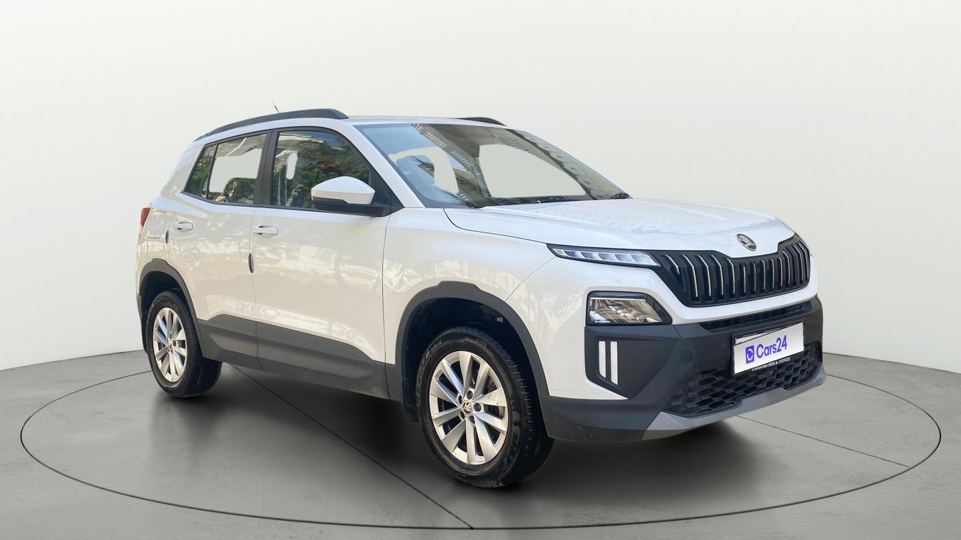 2025 Skoda Kylaq Signature AT, Petrol, Automatic, 9,569 km, Right Front Diagonal