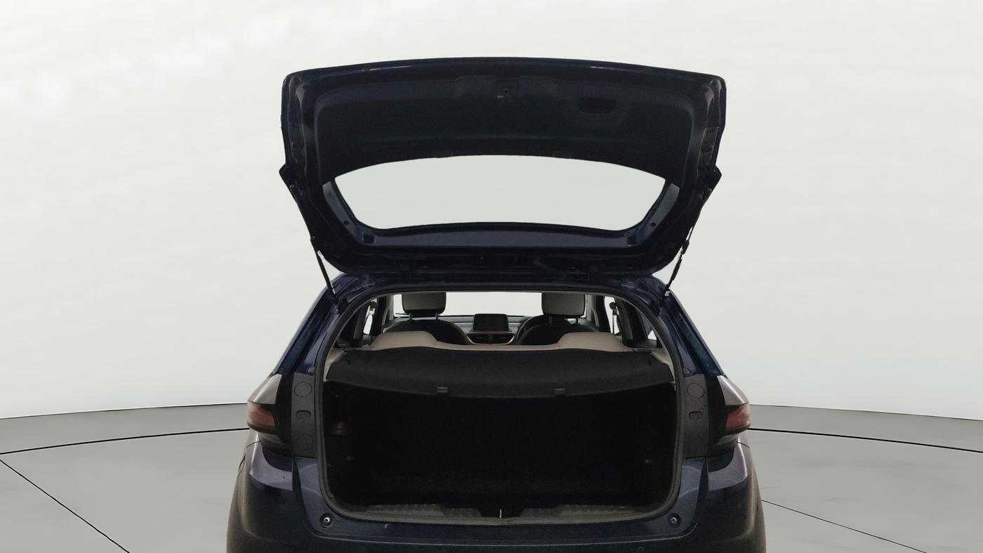 2022 Tata ALTROZ XTA, Petrol, Automatic, 36,238 km, Boot Door Open