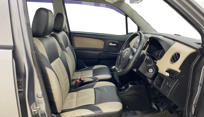 2017 Maruti Wagon R 1.0 VXI, Petrol, Manual, 27,056 km, Right Side Front Door Cabin