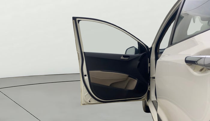 2015 Hyundai Xcent SX AT 1.2 (O), Petrol, Automatic, 89,931 km, LHS Front Door