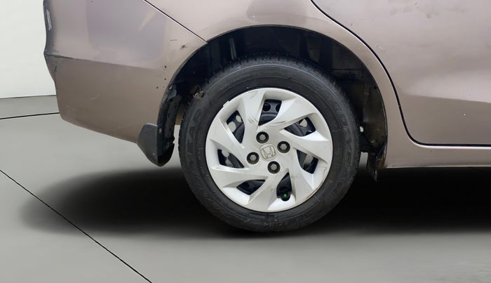 2014 Honda Amaze 1.5L I-DTEC S, Diesel, Manual, 1,19,244 km, Right Rear Wheel