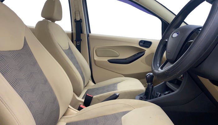 2016 Ford Figo Aspire TITANIUM 1.2 PETROL, Petrol, Manual, 80,896 km, Right Side Front Door Cabin