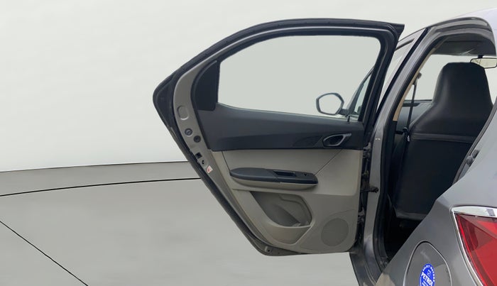 2018 Tata Tiago XM PETROL, Petrol, Manual, 1,21,475 km, LHS Rear Door