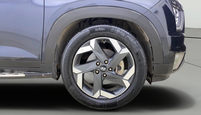 2021 Hyundai ALCAZAR PLATINUM (O) 6STR 2.0 AT, Petrol, Automatic, 79,345 km, Right Front Wheel