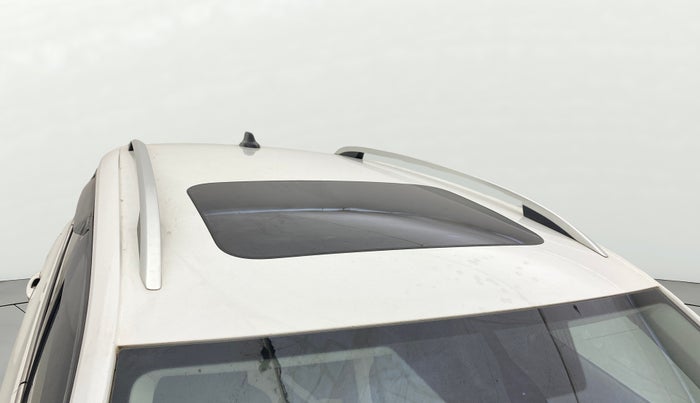 2022 Volkswagen TAIGUN TOPLINE 1.0 TSI MT, Petrol, Manual, 1,36,897 km, Roof