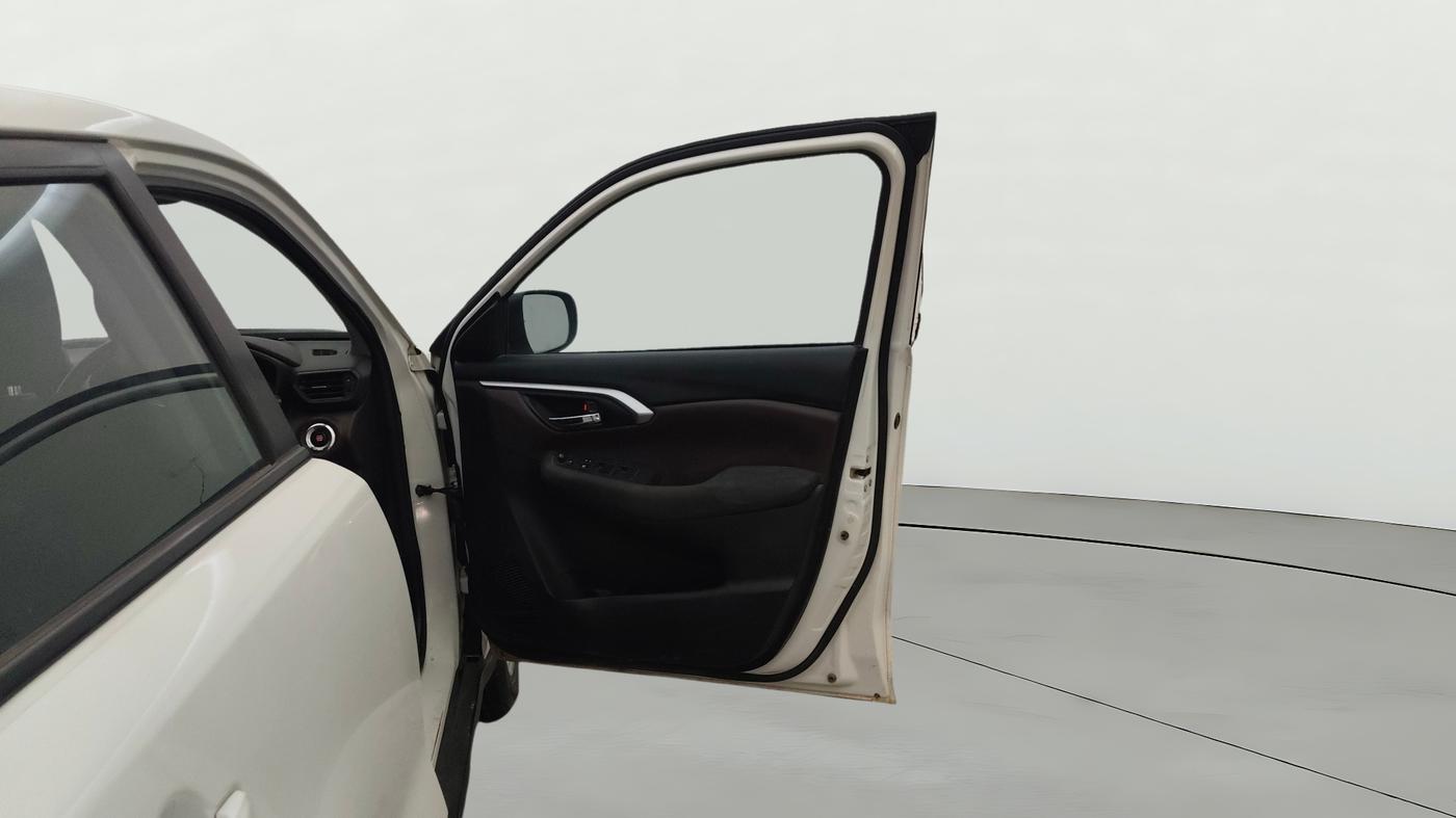 2024 Maruti Grand Vitara DELTA SMART HYBRID, Petrol, Manual, 18,879 km, RHS Front Door