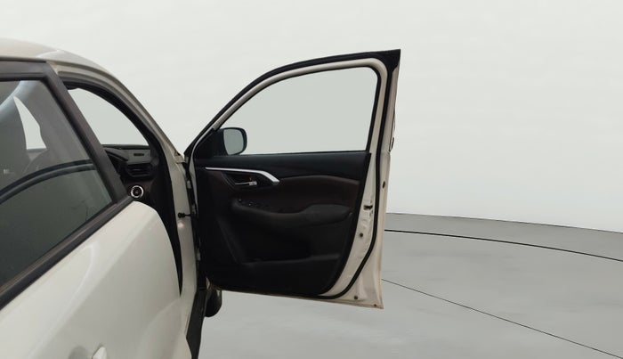 2024 Maruti Grand Vitara DELTA SMART HYBRID, Petrol, Manual, 18,879 km, RHS Front Door