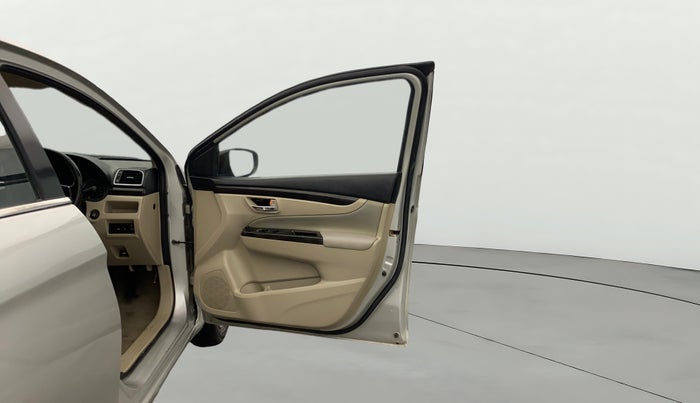 2018 Maruti Ciaz ALPHA 1.4 PETROL, Petrol, Manual, 57,294 km, RHS Front Door