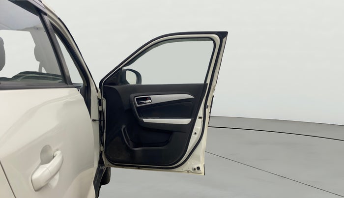 2020 Maruti Vitara Brezza ZXI PLUS, Petrol, Manual, 1,02,607 km, RHS Front Door