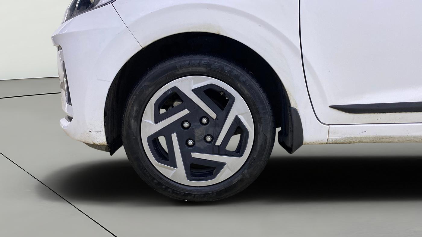 2024 Hyundai GRAND I10 NIOS Sportz 1.2 HY-CNG Duo, CNG, Manual, 27,331 km, Left Front Wheel