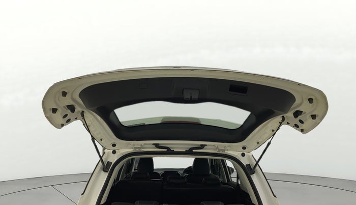 2021 MG HECTOR PLUS SUPER 1.5 PETROL TURBO HYBRID MT 7-STR, Petrol, Manual, 33,722 km, Boot Door Open