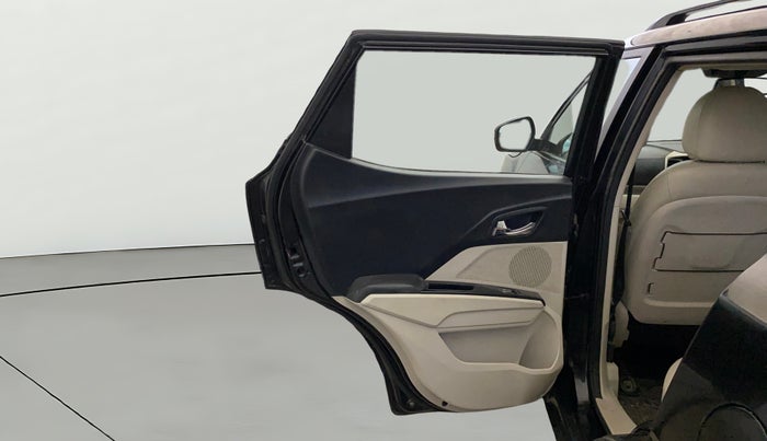 2020 Mahindra XUV300 W8 (O) 1.2 PETROL, Petrol, Manual, 83,644 km, LHS Rear Door