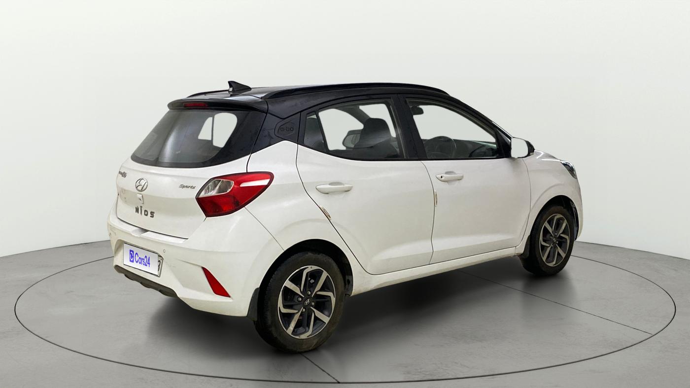 2021 Hyundai GRAND I10 NIOS SPORTZ 1.2 KAPPA VTVT DUAL TONE, Petrol, Manual, 83,757 km, Right Back Diagonal