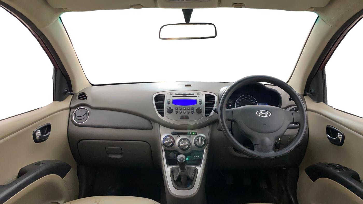 2015 Hyundai i10 SPORTZ 1.1, Petrol, Manual, 31,677 km, Dashboard