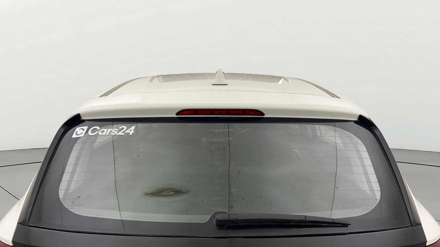 2021 Hyundai NEW I20 ASTA 1.2 AT, Petrol, Automatic, 1,02,328 km, Rear Windshield