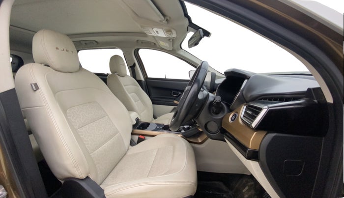 2022 Tata Harrier XZA PLUS 2.0L, Diesel, Automatic, 69,968 km, Right Side Front Door Cabin