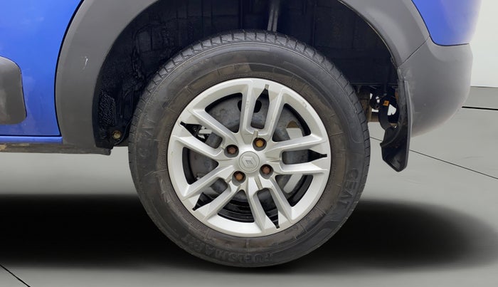 2021 Renault TRIBER RXT, Petrol, Manual, 37,674 km, Left Rear Wheel