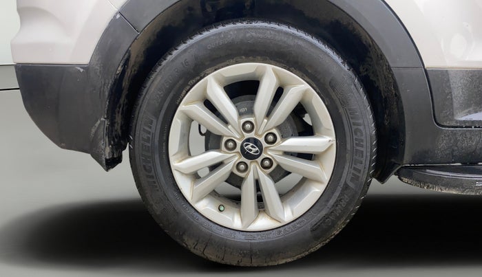 2016 Hyundai Creta SX PLUS 1.6 PETROL, Petrol, Manual, 89,720 km, Right Rear Wheel