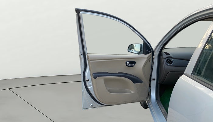 2013 Hyundai i10 MAGNA 1.1, Petrol, Manual, 33,601 km, LHS Front Door