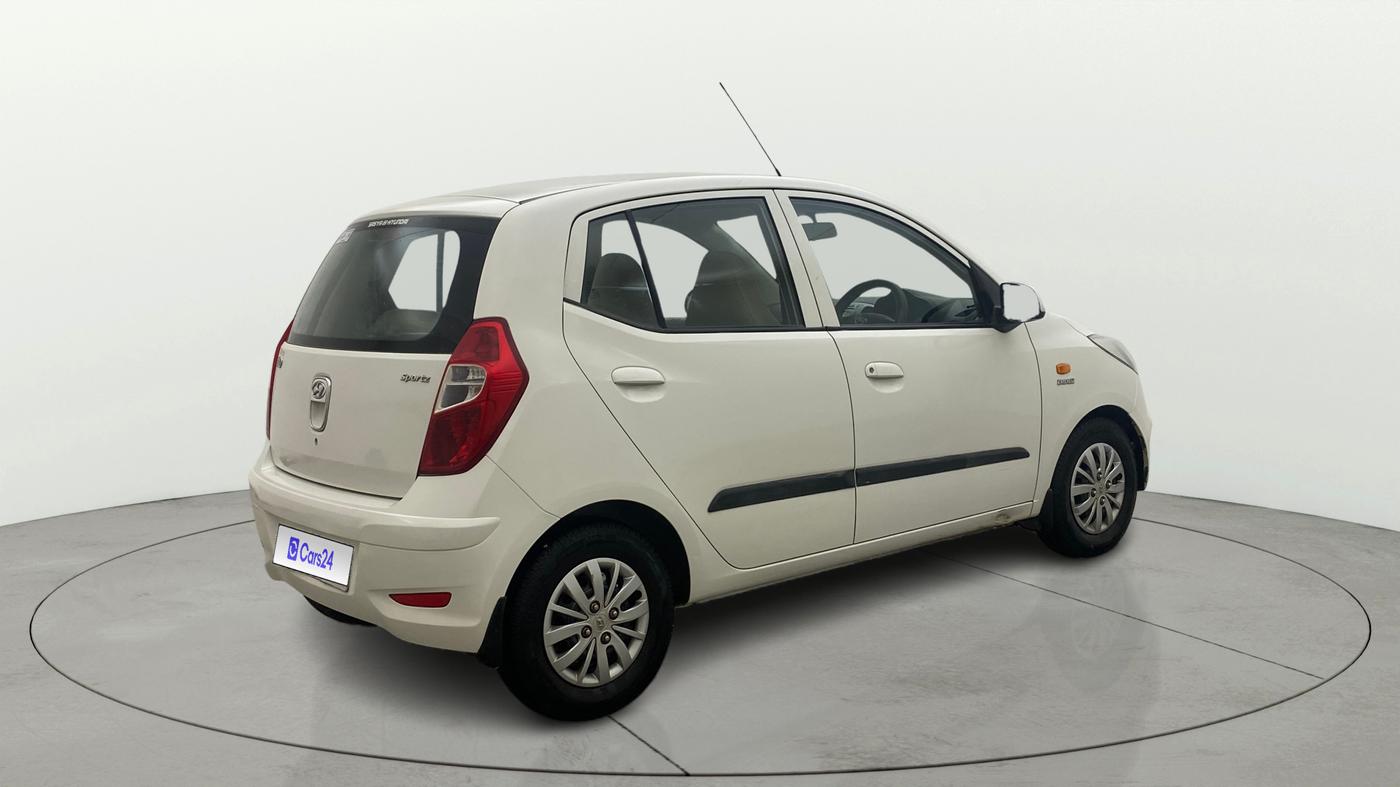 2015 Hyundai i10 SPORTZ 1.1, Petrol, Manual, 87,882 km, Right Back Diagonal