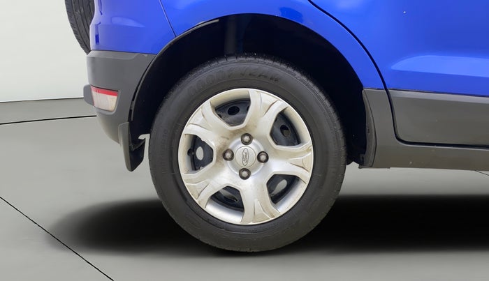 2016 Ford Ecosport TREND 1.5L DIESEL, Diesel, Manual, 1,47,425 km, Right Rear Wheel