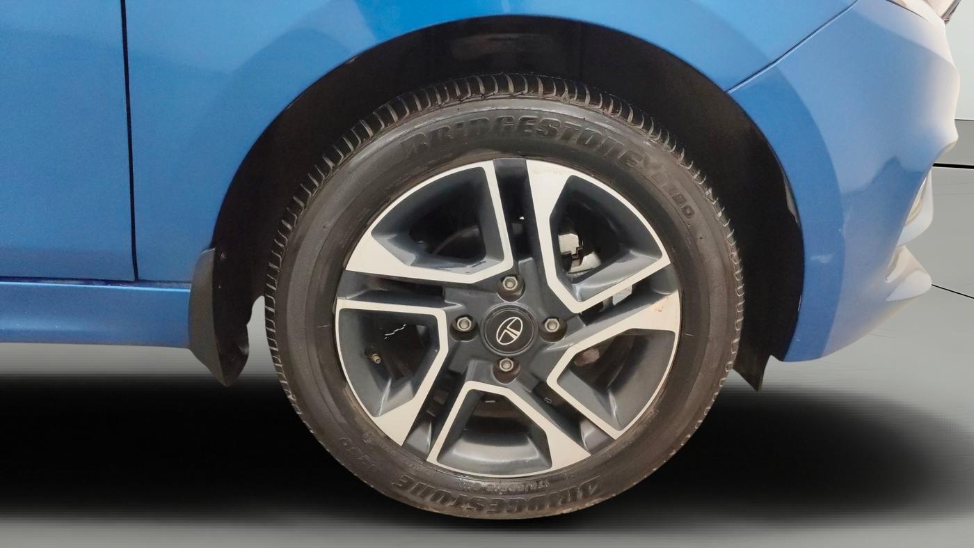 2024 Tata Tiago XZA PLUS PETROL, Petrol, Automatic, 3,289 km, Right Front Wheel