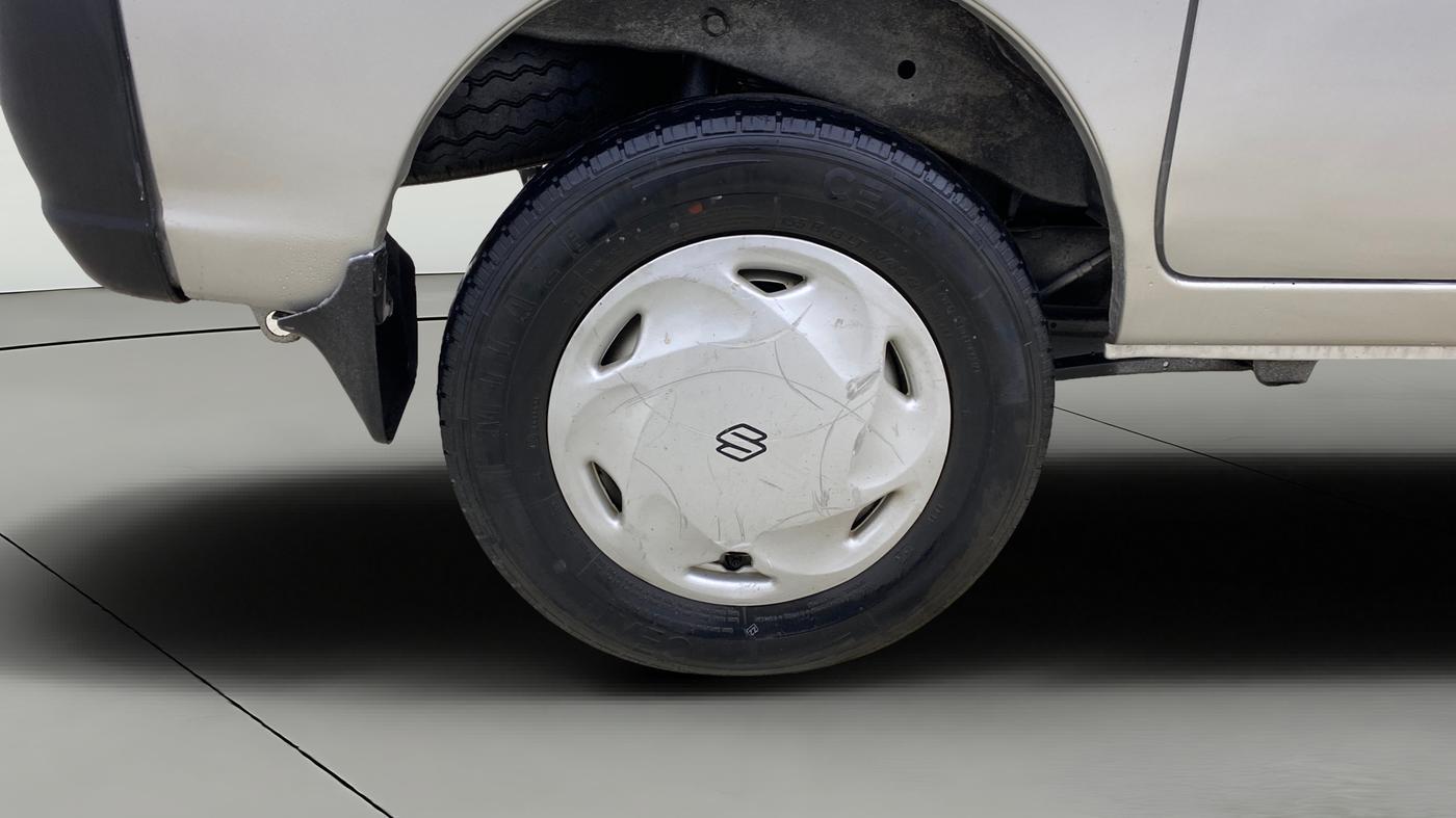 2016 Maruti Eeco 5 STR WITH A/C+HTR, CNG, Manual, 56,388 km, Right Rear Wheel