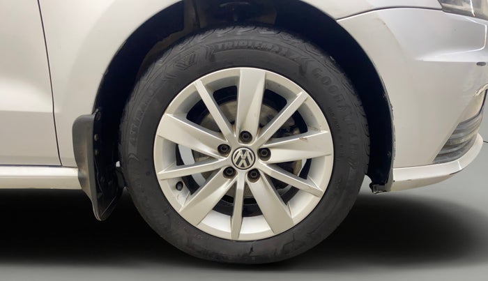 2017 Volkswagen Ameo HIGHLINE DSG 1.5 DIESEL , Diesel, Automatic, 90,208 km, Right Front Wheel