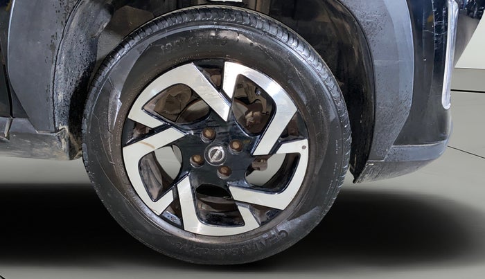 2022 Nissan MAGNITE XV PREMIUM, Petrol, Manual, 10,015 km, Right Front Wheel