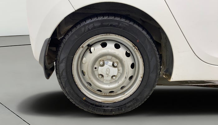 2018 Hyundai Eon ERA +, CNG, Manual, 86,223 km, Right Rear Wheel