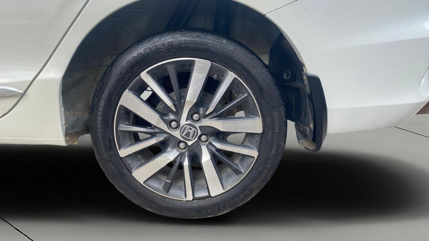 2022 Honda City 1.5L I-DTEC ZX, Diesel, Manual, 26,159 km, Left Rear Wheel